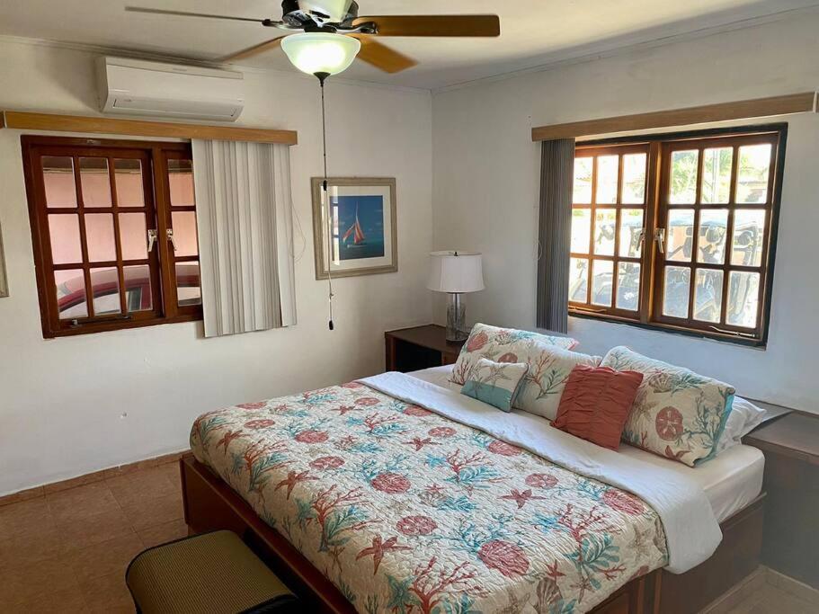 3-Bedroom Villa With A Jacuzzi 노르트 외부 사진